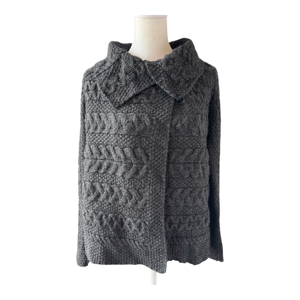 Vintage 90s Aran‎ Crafts Ireland 100% Merino Wool Cable Knit Cardigan Sweater M